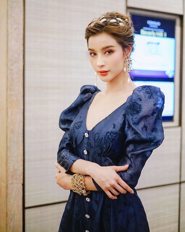 Người đẹp đất Thái: Nàng thơ màn ảnh Tbiz và chuyện tình từ trong phim ra ngoài đời - 10