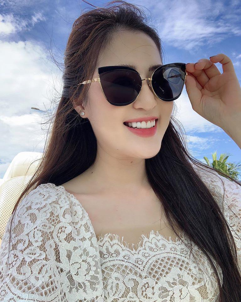 amp;#34;Nữ thần thời tiếtamp;#34; xinh đẹp ngất ngây và đường tình cay đắng: Chồng sắp cưới lấy cô gái khác - 16