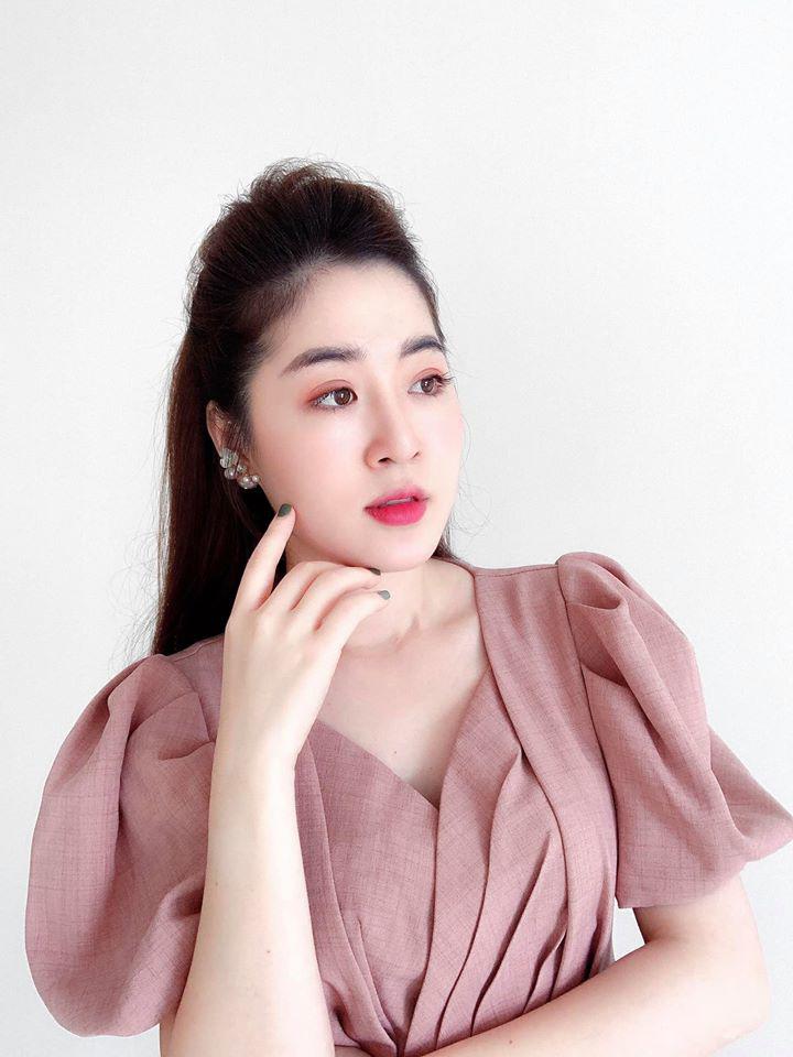 amp;#34;Nữ thần thời tiếtamp;#34; xinh đẹp ngất ngây và đường tình cay đắng: Chồng sắp cưới lấy cô gái khác - 9