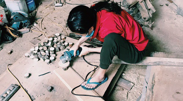 Mẹ trẻ bỏ công việc 30 triệu/tháng về học làm thợ mộc, biết lý do ai cũng bất ngờ - 6