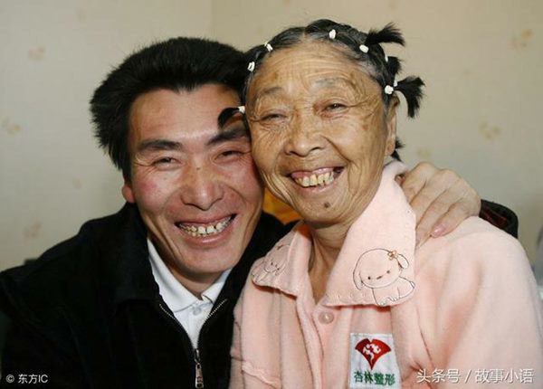 Cô dâu 59 tuổi cưới chồng trẻ 26 tuổi bị cả làng dè bỉu 24 năm trước giờ ra sao? - 2