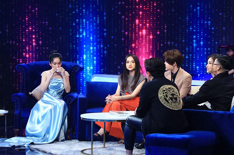 Hương Giang chính thức lên tiếng về phát ngôn sai ở Người Ấy Là Ai - 4