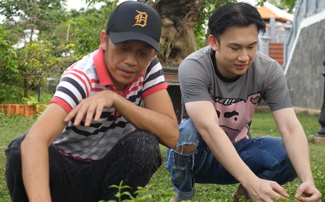 Sao Việt 24h: Hoài Linh bị thương phải băng chân, fan vừa thương vừa buồn cười - 4