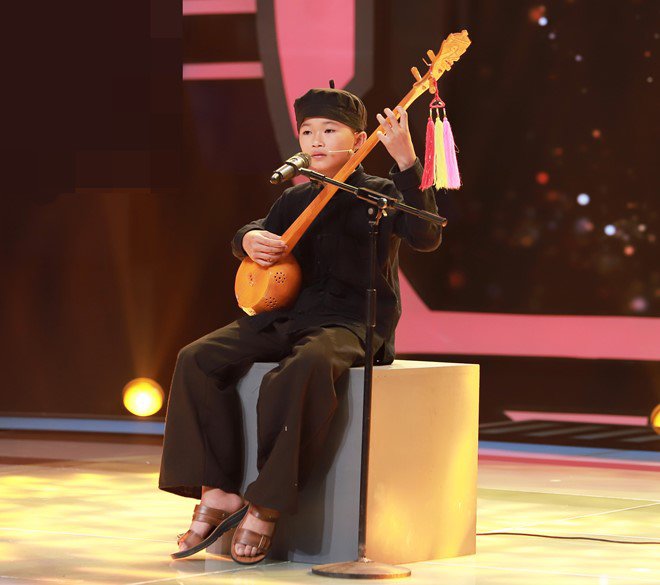 Trấn Thành mượn tài năng của em bé này để nịnh vợ và cái kết - 4