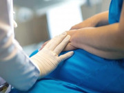 Sức khỏe - Cưới 9 năm không có con, người phụ nữ đi khám phát hiện mình có tinh hoàn