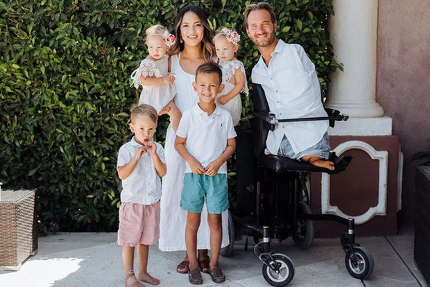 El padre sin brazos ni piernas dio a luz a 4 hijos con su bella esposa, una vez recibió 32 mil millones de dólares a Vietnam - 5