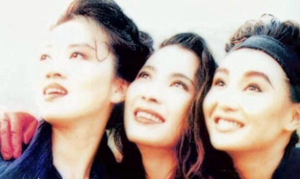 3 chị đại Hong Kong trong 1 khung hình: Người ra đi, kẻ hết thời, riêng đả nữ hạnh phúc - 1