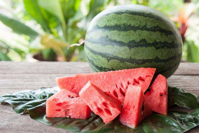 Dưa hấu ăn vào mùa hè rất tốt, nhưng cần hạn chế 3 sai lầm này khi ăn - 4