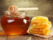 Làm mẹ - 5 loại thực phẩm bổ dưỡng nhưng tuyệt đối không nên cho trẻ dưới 1 tuổi ăn