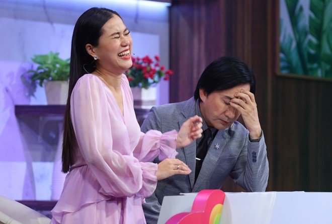 Yêu hơn 10 năm, kết hôn 5 năm, dù chồng có amp;#34;xập xệamp;#34; Lê Khánh cũng chưa ngán - 12