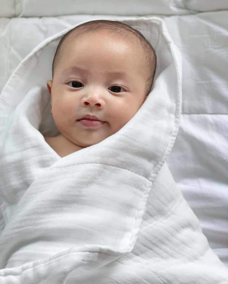 Sao Việt 24h: Hồ Ngọc Hà khoe cặp song sinh thần thái, khoái chí khi nhận được amp;#34;quàamp;#34; fan tặng - 4