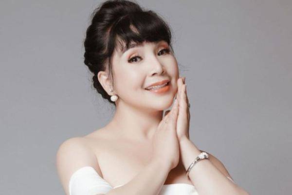 Tuổi hưu tĩnh lặng bên ngôi nhà kỳ lạ của amp;#34;Em bé Hà Nộiamp;#34; - NSND Lan Hương - 9