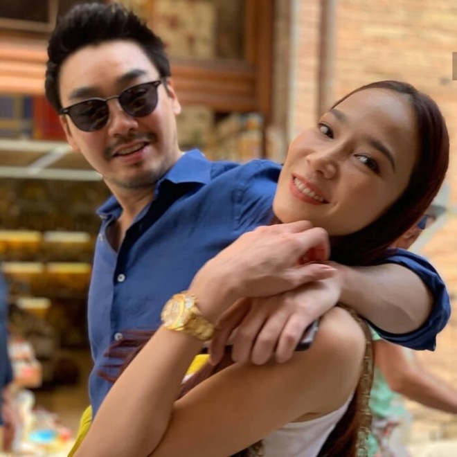 amp;#34;Nữ hoàngamp;#34; xứ chùa Vàng: 2 lần rủ hội chị em đánh amp;#34;tiểu tamamp;#34;, bạn trai đều có máu mặt - 14