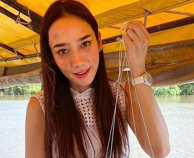 amp;#34;Nữ hoàngamp;#34; xứ chùa Vàng: 2 lần rủ hội chị em đánh amp;#34;tiểu tamamp;#34;, bạn trai đều có máu mặt - 8