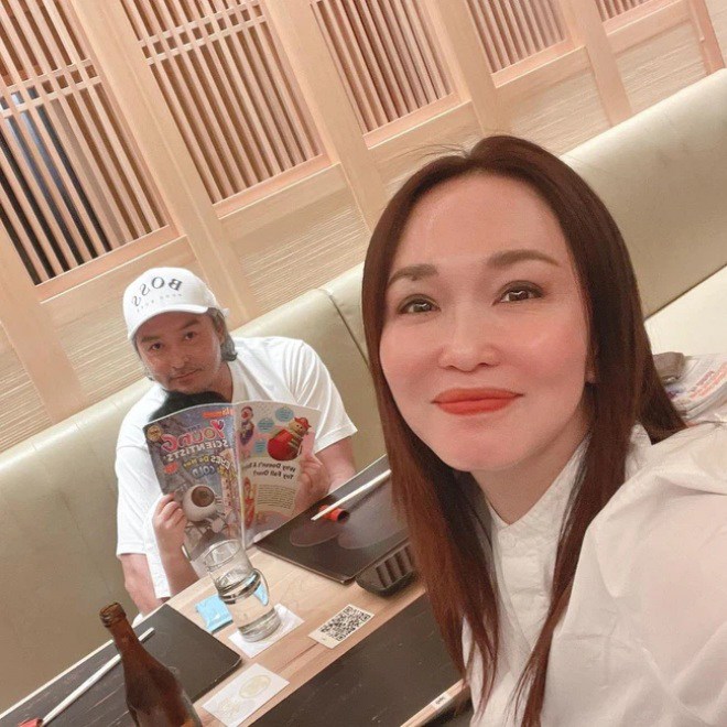 amp;#34;Tiểu Long Nữamp;#34; Phạm Văn Phương khoe ảnh chồng nhưng con trai chiếm trọn amp;#34;spotlightamp;#34; - 4