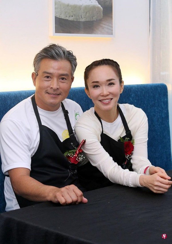 amp;#34;Tiểu Long Nữamp;#34; Phạm Văn Phương khoe ảnh chồng nhưng con trai chiếm trọn amp;#34;spotlightamp;#34; - 2