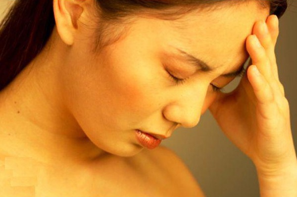 Da mặt chuyển sang màu vàng sậm, hãy chú ý đến 5 vấn đề tiềm ẩn này trong cơ thể - 1