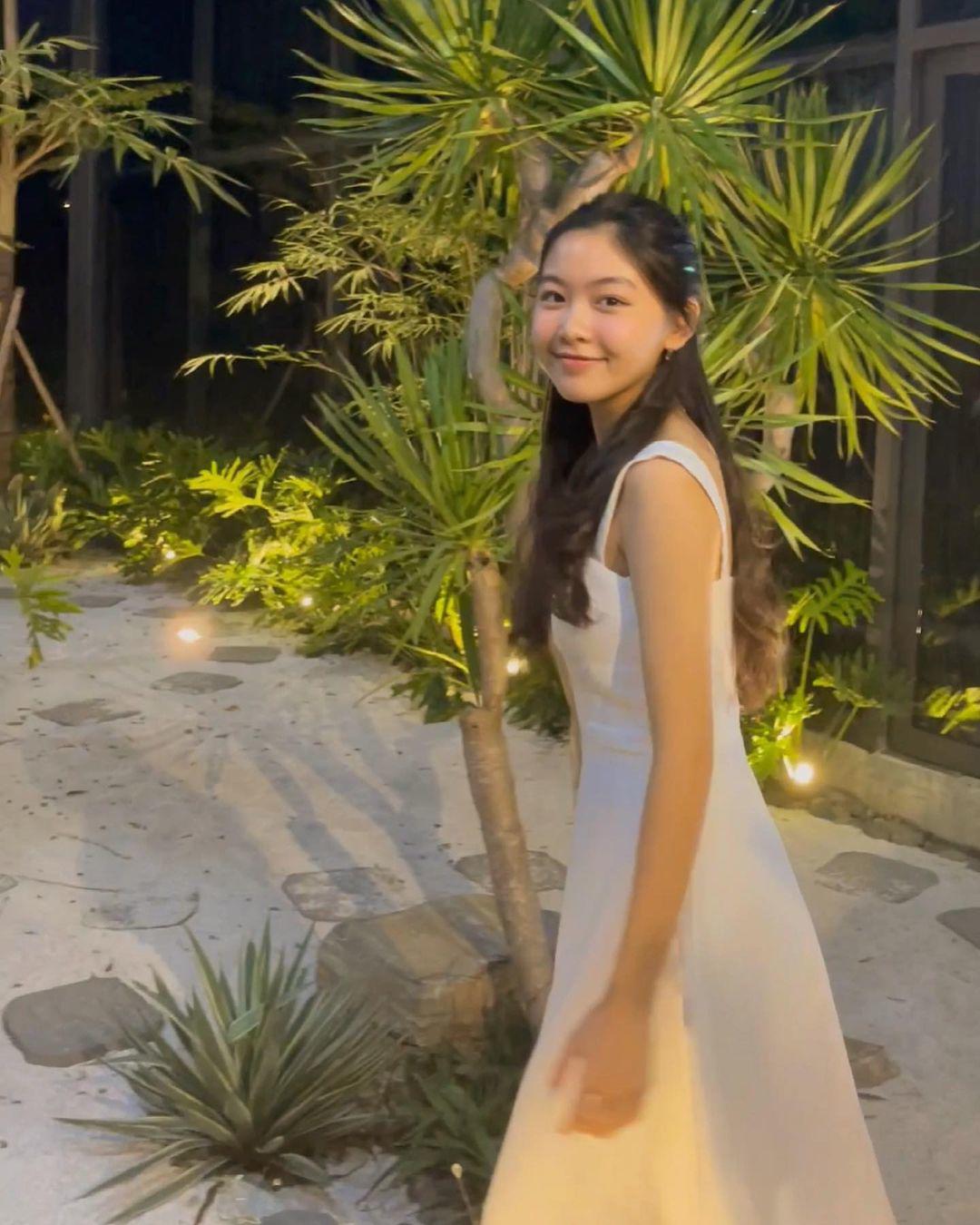 Con gái Quyền Linh sinh nhật trên bãi biển ở Phú Quốc, khoe nhan sắc hoa hậu tuổi 16 - 8