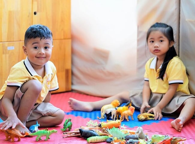 Cô giáo có thâm niên lâu năm: Trẻ đi học không khóc thường được dạy bởi 4 người mẹ này! - 5