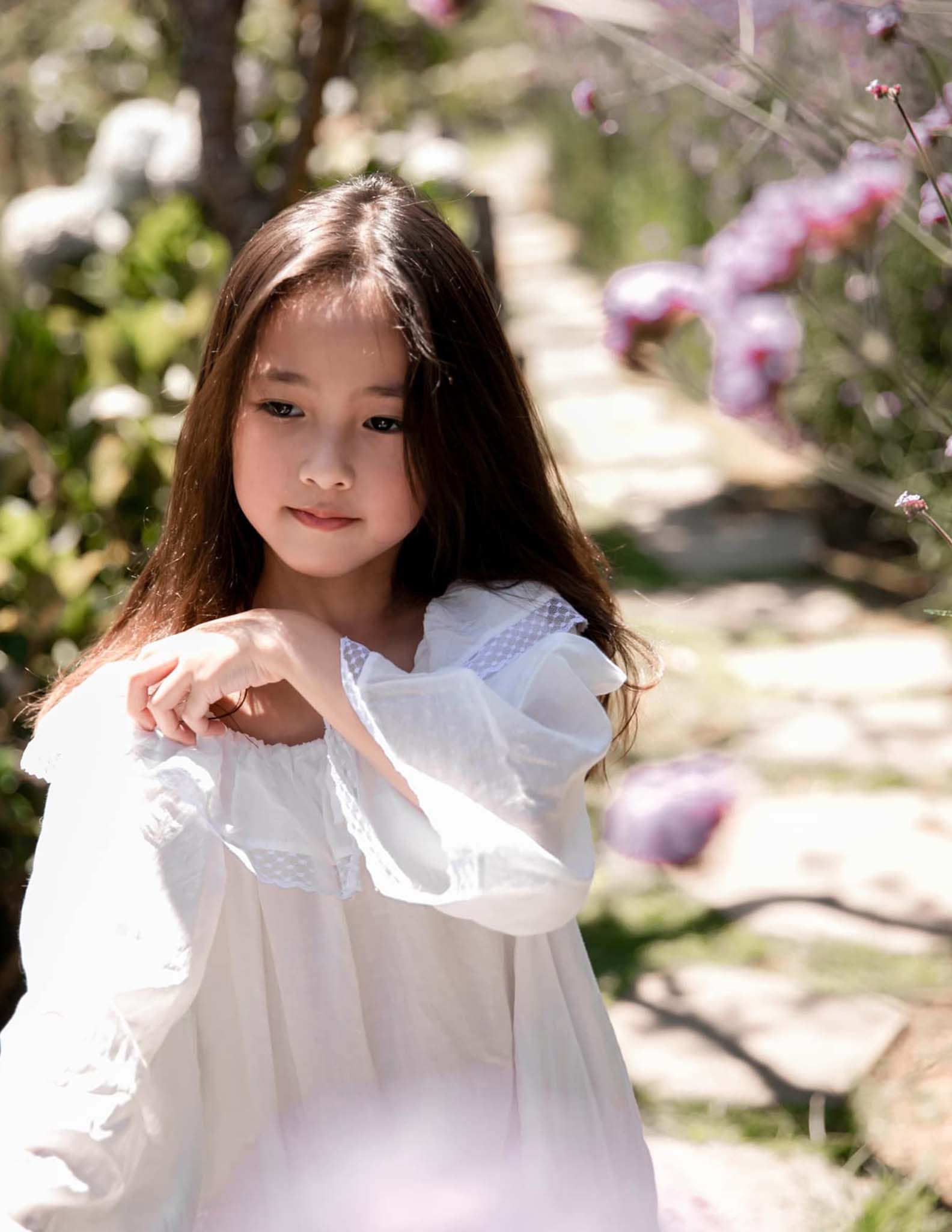 Tuổi lên 5, con gái Hà Kiều Anh đã đẹp đến mức Đỗ Mỹ Linh, Mai Phương Thuý nức nở - 5