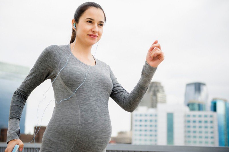 2 thời điểm mẹ bầu tuyệt đối không nên đi bộ, ảnh hưởng xấu đến thai nhi - 3
