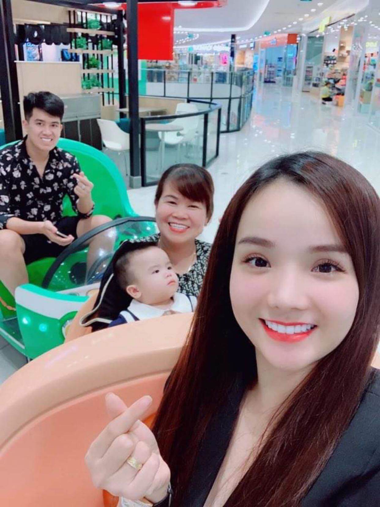 Nữ CĐV Việt được đài Hàn phỏng vấn vì quá xinh, giờ lấy chồng ở nhà 40 tỷ nuôi con - 5