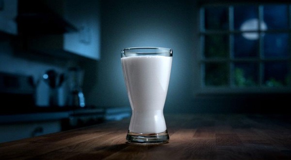 Có nên uống sữa khi đói? Nên uống sữa lúc nào? - 4