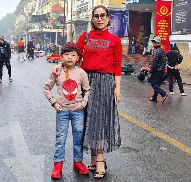 Lấy chồng Hoa, mẹ Việt đẻ con như “mỹ nam Hàn Quốc”, 5 tuổi thành trò cưng Xuân Lan - 8