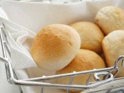 Tiêu dùng - Vì sao nhiều nhà hàng thường tặng bánh mì miễn phí cho khách, đáp án sẽ khiến bạn ngã ngửa