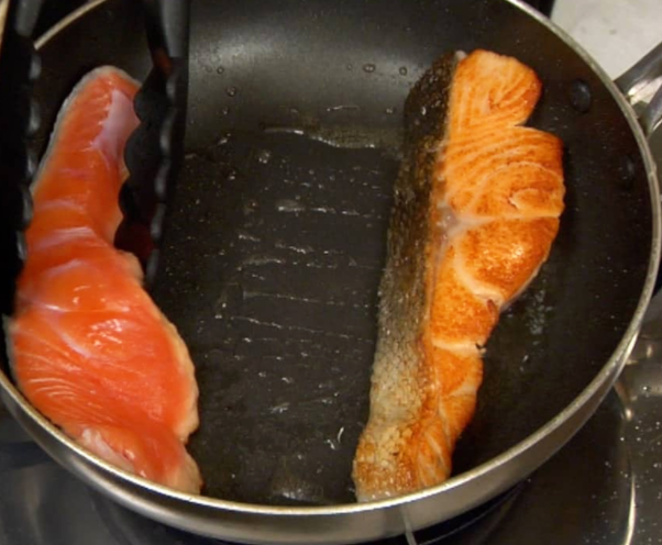 Cách làm cá hồi sốt cam chua chua ngọt ngọt không bị đắng - 6