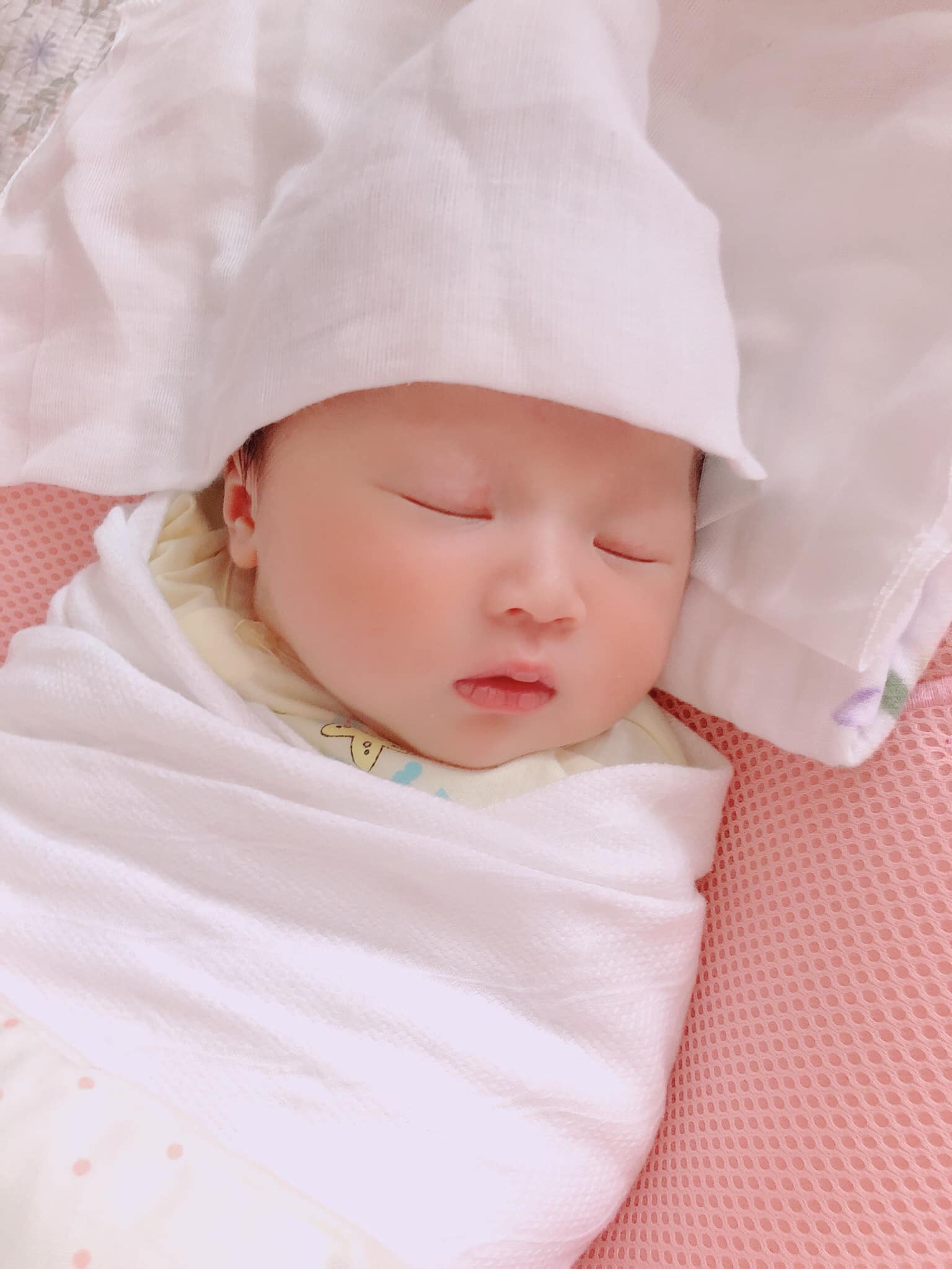 9X Việt sinh con lai đẹp như tranh, 8 tháng tuổi được xuất hiện trong bộ phim Hàn nổi tiếng - 5
