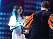 Giải trí - Con gái Lê Giang đỏ mặt khi Trường Giang hỏi "Đang yêu Tuấn Dũng hả?"