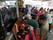 Tin tức - Vợ vừa sinh con 7 tháng lại bị đau bụng dữ dội, chồng chứng kiến cảnh tượng không ngờ