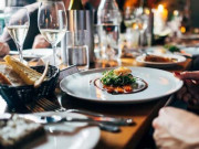 Tiêu dùng - 7 thứ nhân viên khuyên bạn nên hạn chế gọi khi đến nhà hàng, bất ngờ với món đầu tiên