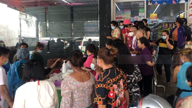 Vợ vừa sinh con 7 tháng lại bị đau bụng dữ dội, chồng chứng kiến cảnh tượng không ngờ - 1