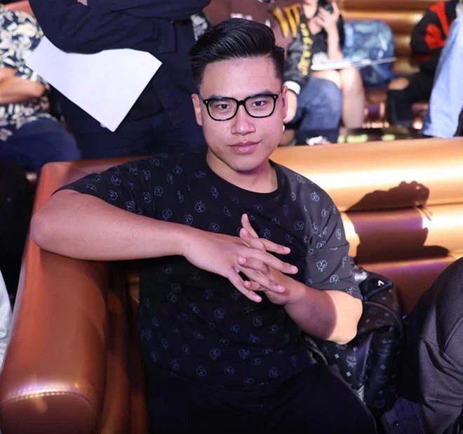 Hậu duệ Cao Bá Quát, amp;#34;Thánh ảnh chếamp;#34; Mai Ngô gây bất ngờ khi ứng thi Rap Việt mùa mới - 11