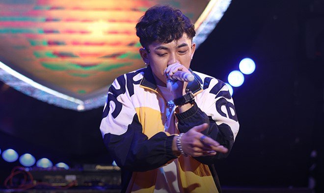 Hậu duệ Cao Bá Quát, amp;#34;Thánh ảnh chếamp;#34; Mai Ngô gây bất ngờ khi ứng thi Rap Việt mùa mới - 8
