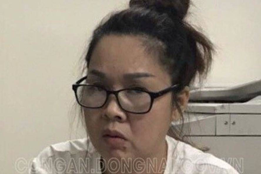 Vụ amp;#34;quý bàamp;#34; 44 tuổi dùng clip amp;#34;nóngamp;#34; tống tiền người tình U60: Hé lộ lời khai sốc - 1