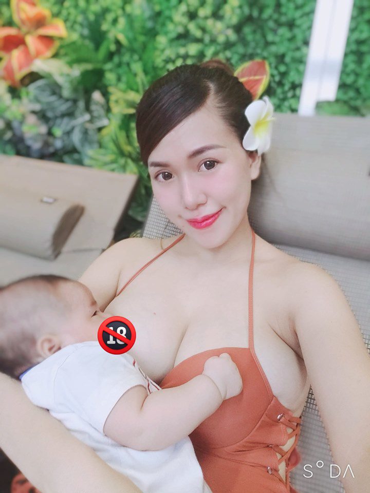 Sao Việt khoe ảnh cho con bú: Hòa Minzy amp;#34;mẹ quỳ con kiễngamp;#34;, Oanh Yến kéo áo trong thang máy - 10