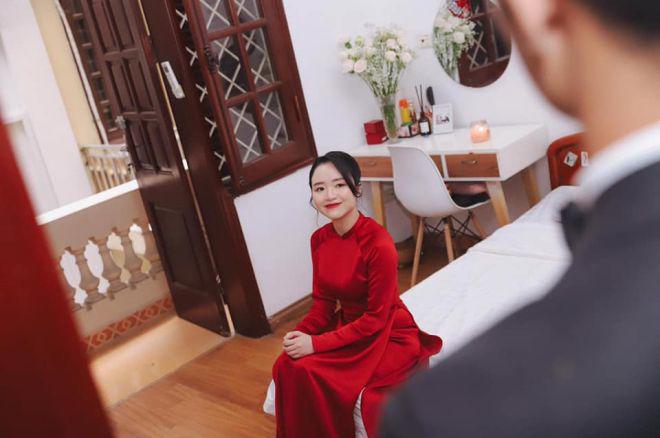 Sao Việt 24h: Giờ vợ Xuân Trường mới tung ảnh ngày vui, nhiều khoảnh khắc hôn nhau đắm đuối - 10