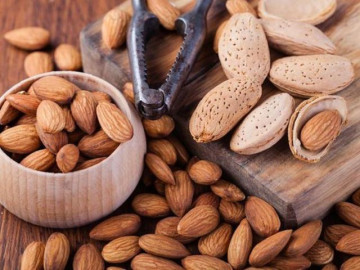 Hạt hạnh nhân có tác dụng gì?