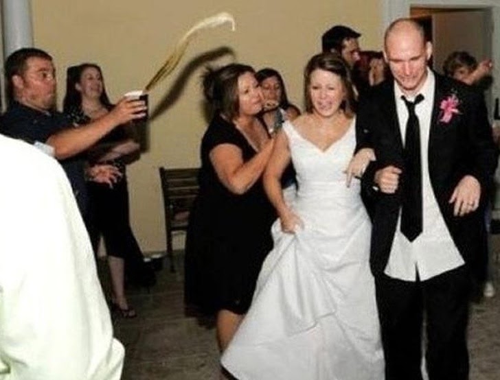 Những khoảnh khắc hài hước “đi vào lòng đất” - 10