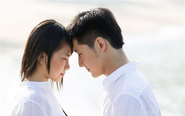 Nửa đêm em gái vợ sắp cưới gọi sang, vừa bật điện tôi choáng váng khi thấy cảnh này! - 1