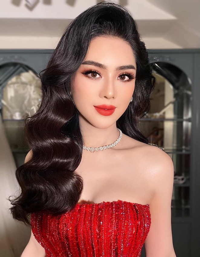Lâm Khánh Chi amp;#34;cânamp;#34; hết màu son khiến phái nữ amp;#34;khóc thétamp;#34; - 8