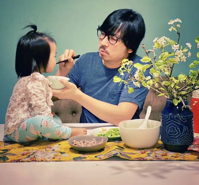 Ngỡ ngàng thân phận thật sự của MC “Ai là triệu phú” luôn gắn với “bóng hồng” này - 1