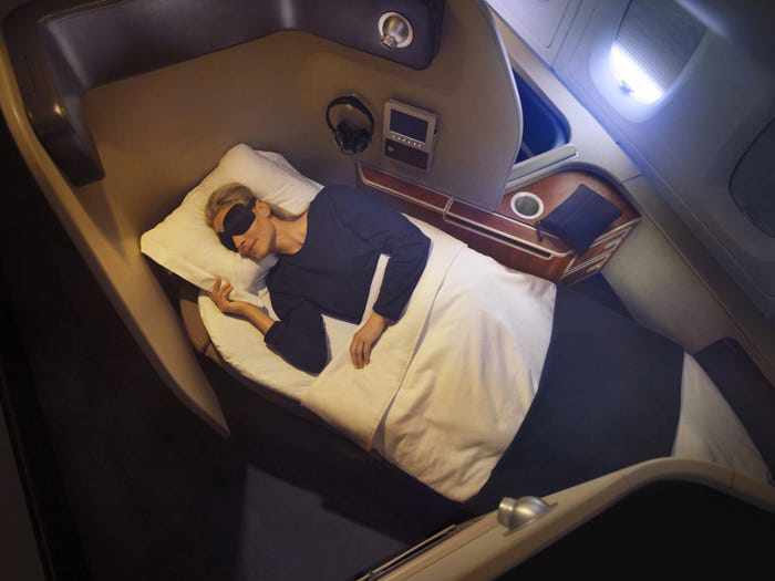 Đặc quyền xa xỉ không tin nổi trong khoang hạng nhất máy bay: 700 triệu một vé cũng xứng đáng! - 2