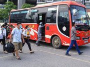 Tin tức - Đi lại dịp lễ 30/4 - 1/5: Tàu xe tăng chuyến, “sốt” vé máy bay