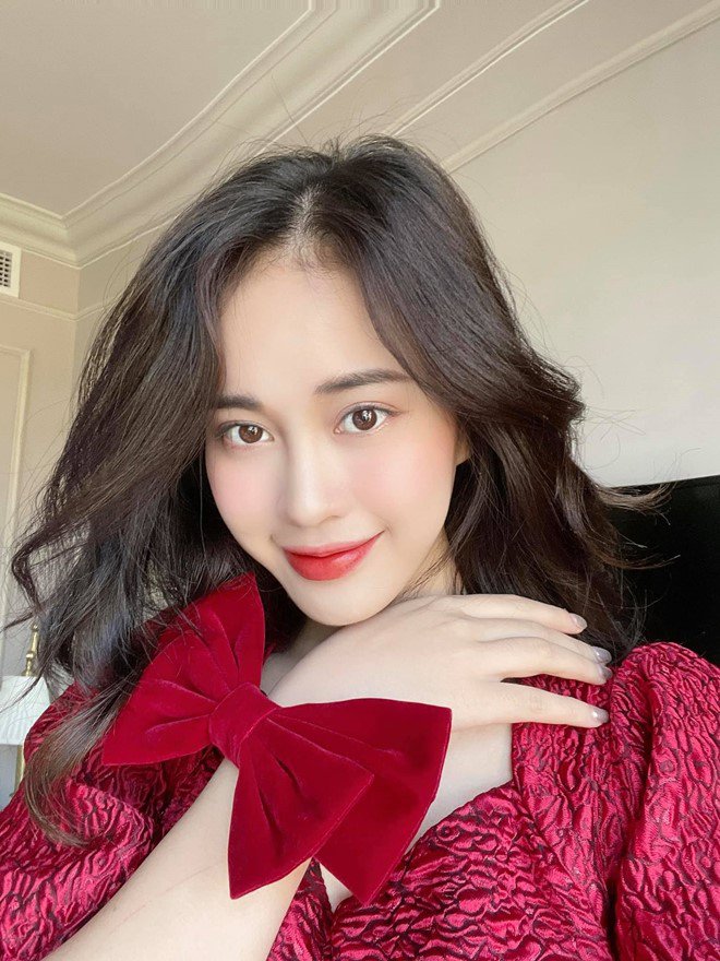 MC VTV xinh như mộng làm khán giả khó chịu chỉ vì một cọng tóc, đòi photoshop lại - 13