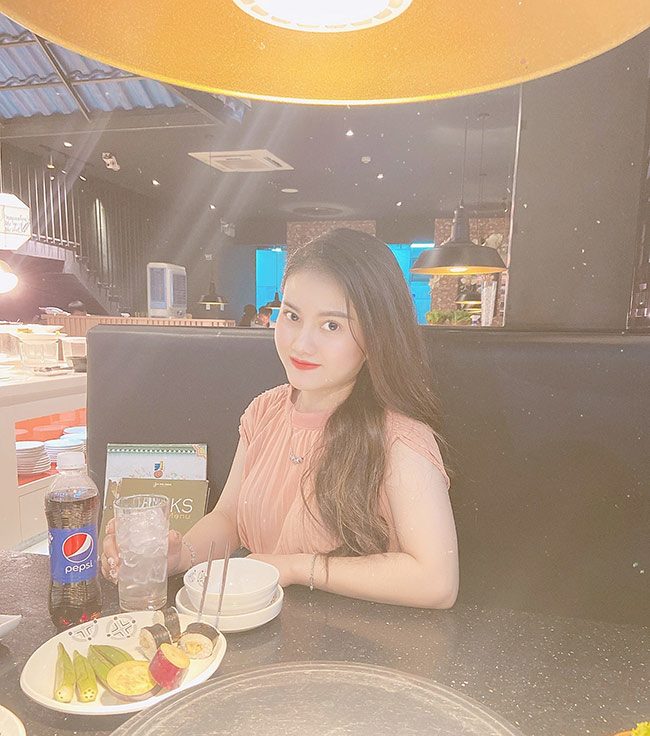 Tin tức 24h: Chân dung amp;#34;hotgirlamp;#34; ma túy Trà My hay nói đạo lý, thích hóa thân thành phi tần - 1