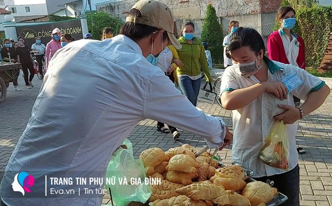 Chuyện chưa kể về người làm “bánh mì bách thú” ở Sài Gòn: Mỗi ngày chỉ ngủ 3 giờ - 4